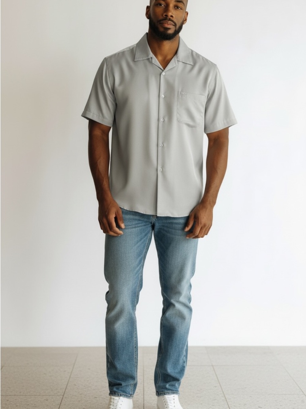 Men’s Light Gray Short Sleeve Button-Up Shirt | | Size 40-41 (L)